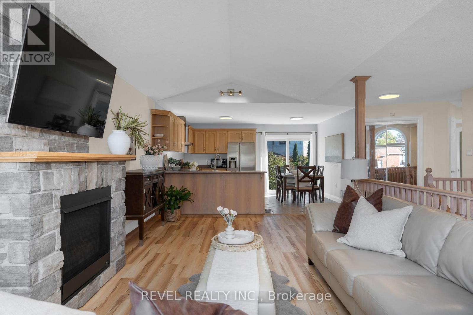 77 Marsellus Drive, Barrie (Holly), Ontario  L4N 8R6 - Photo 7 - S12989418