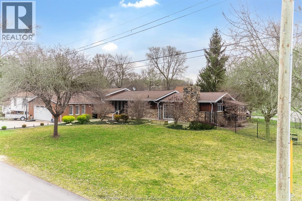 846 Park, Kingsville, Ontario  N9Y 3C5 - Photo 2 - 26007684