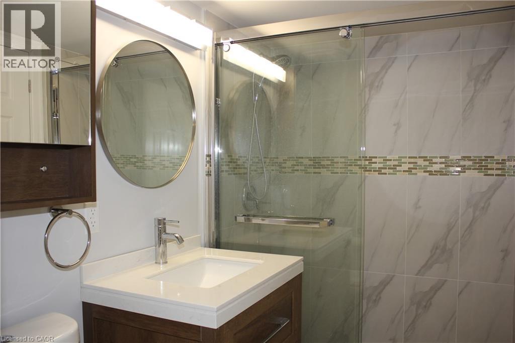 135 Hardcastle Drive Unit# 18, Cambridge, Ontario  N1S 0B6 - Photo 16 - 40820042