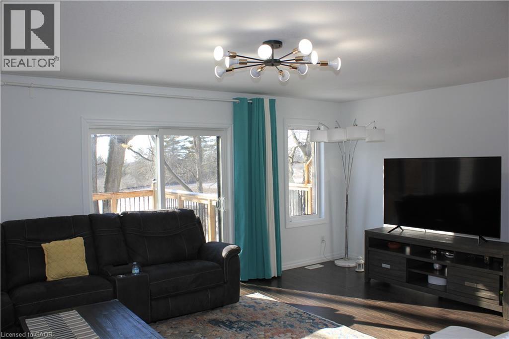 135 Hardcastle Drive Unit# 18, Cambridge, Ontario  N1S 0B6 - Photo 6 - 40820042