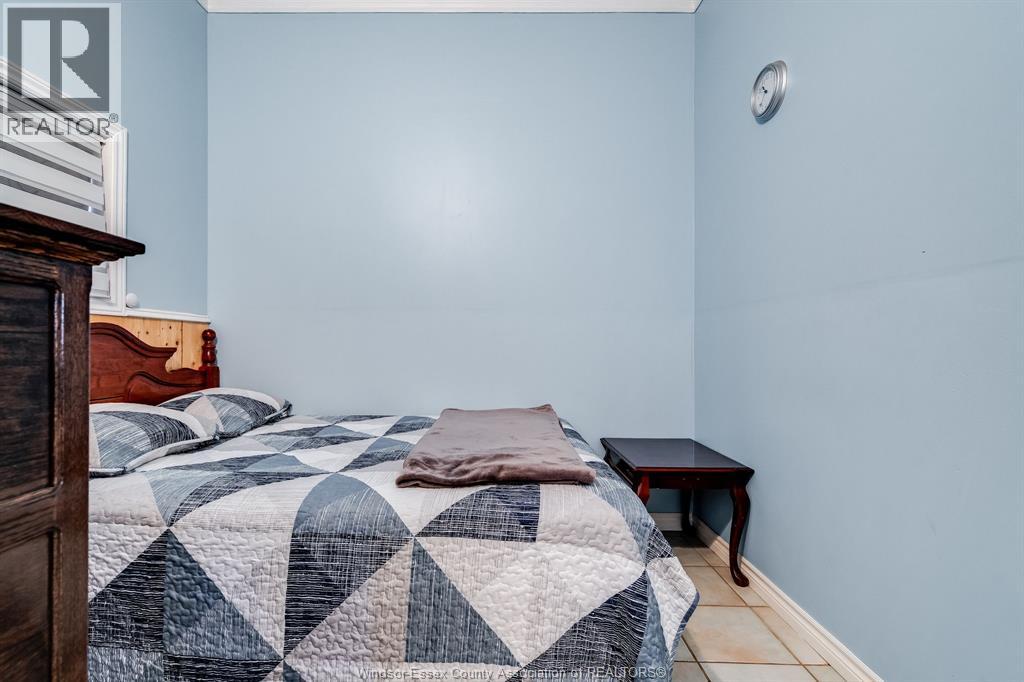 402 Oak Street East, Leamington, Ontario  N8H 4V4 - Photo 11 - 26007891