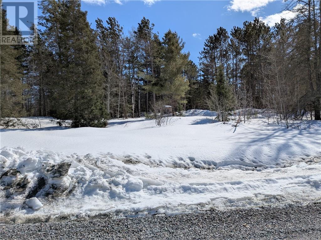 375 Northern Central, St. Charles, Ontario  P0M 1X0 - Photo 1 - 2127089