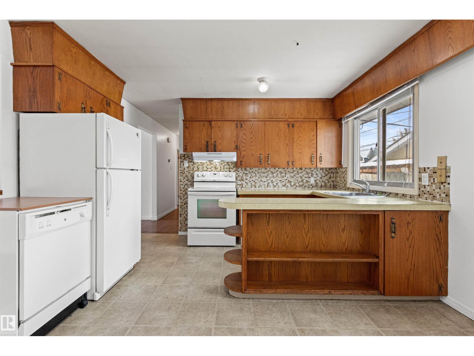 8608 156 St Nw, Edmonton, Alberta  T5R 1Y4 - Photo 14 - E4482009