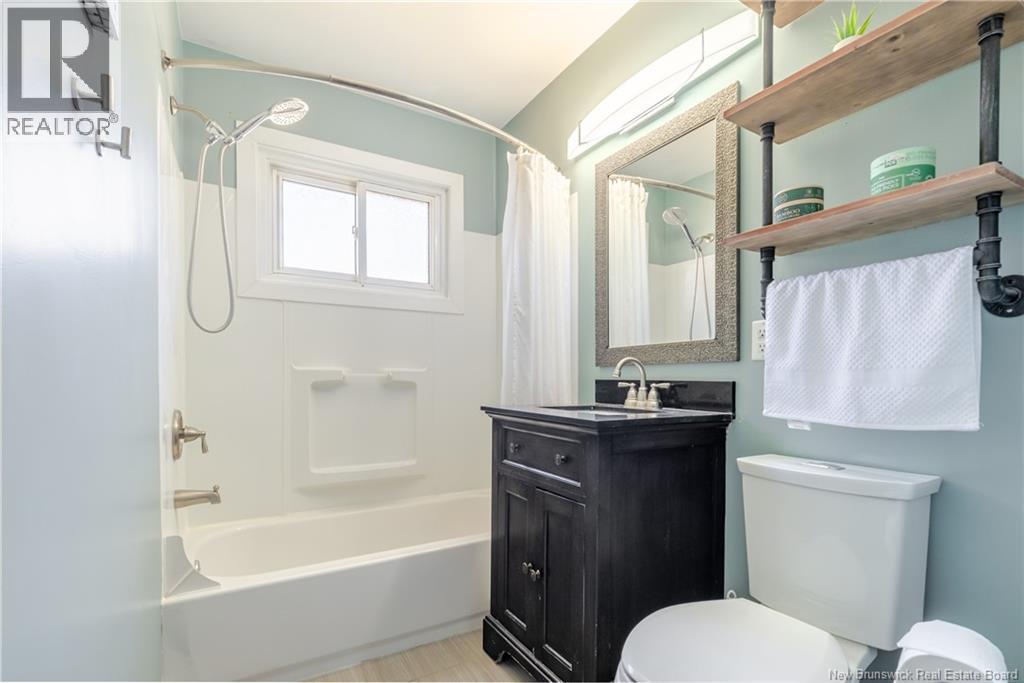 10 Collett Court, Fredericton, New Brunswick  E3A 4G2 - Photo 25 - NB136692