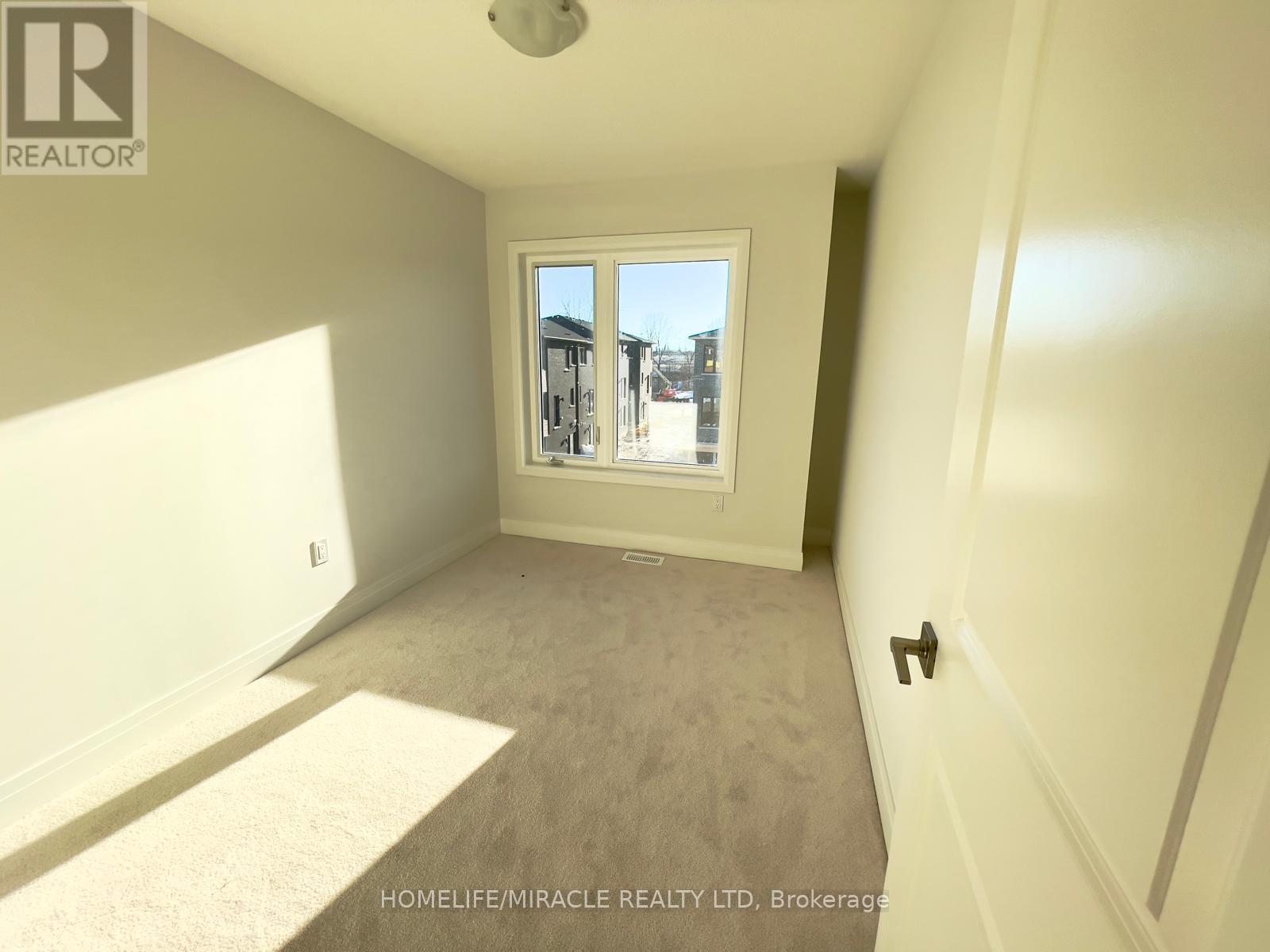 87 Windtree Way, Halton Hills, Ontario  L7G 0P6 - Photo 12 - W12989404