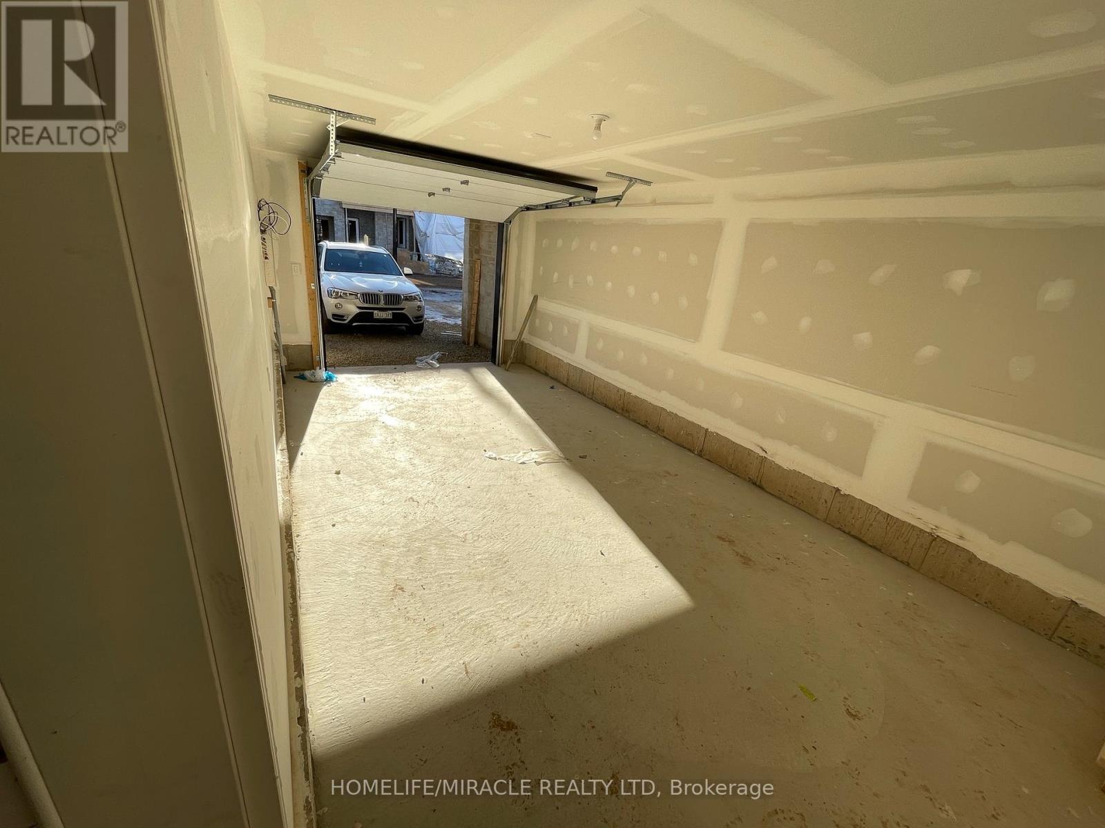 87 Windtree Way, Halton Hills, Ontario  L7G 0P6 - Photo 39 - W12989404