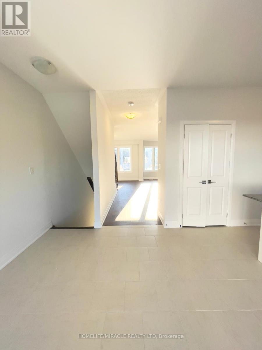 87 Windtree Way, Halton Hills, Ontario  L7G 0P6 - Photo 6 - W12989404