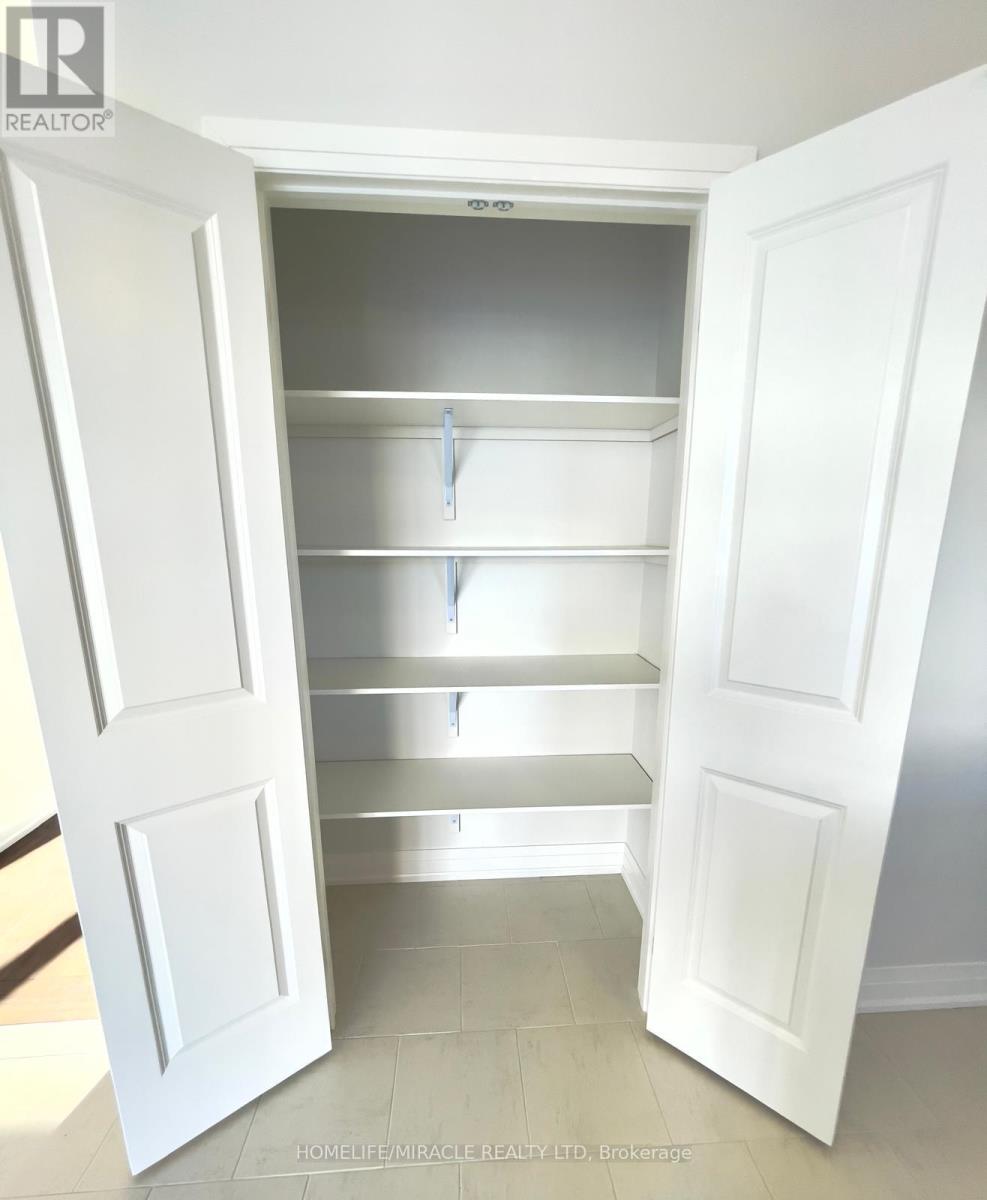 87 Windtree Way, Halton Hills, Ontario  L7G 0P6 - Photo 9 - W12989404