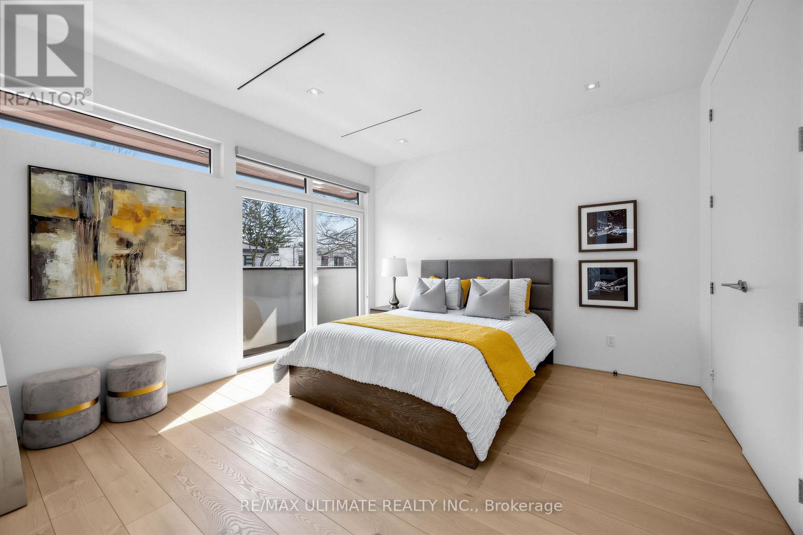 52 Burrows Avenue, Toronto, Ontario  M9B 4W7 - Photo 29 - W12989408