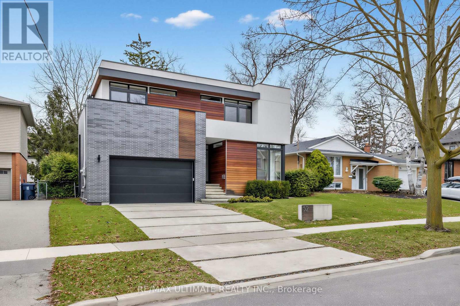 52 Burrows Avenue, Toronto, Ontario  M9B 4W7 - Photo 40 - W12989408