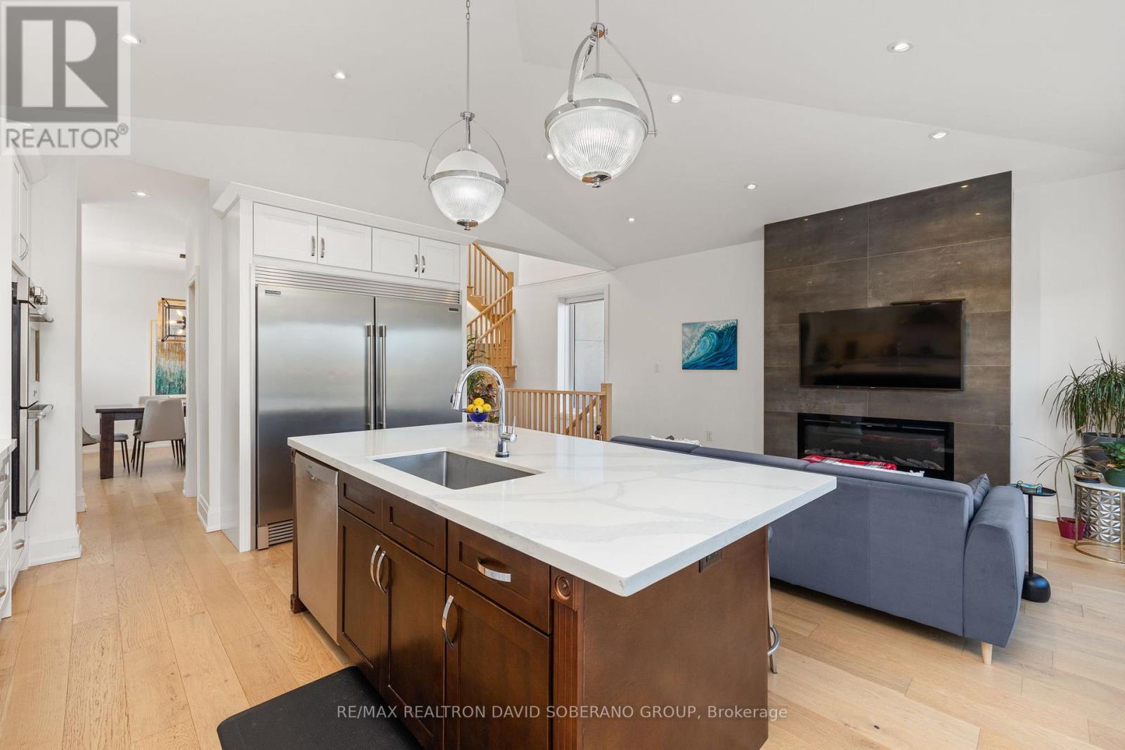 105 Winston Park Boulevard, Toronto, Ontario  M3K 1C4 - Photo 18 - W12989446