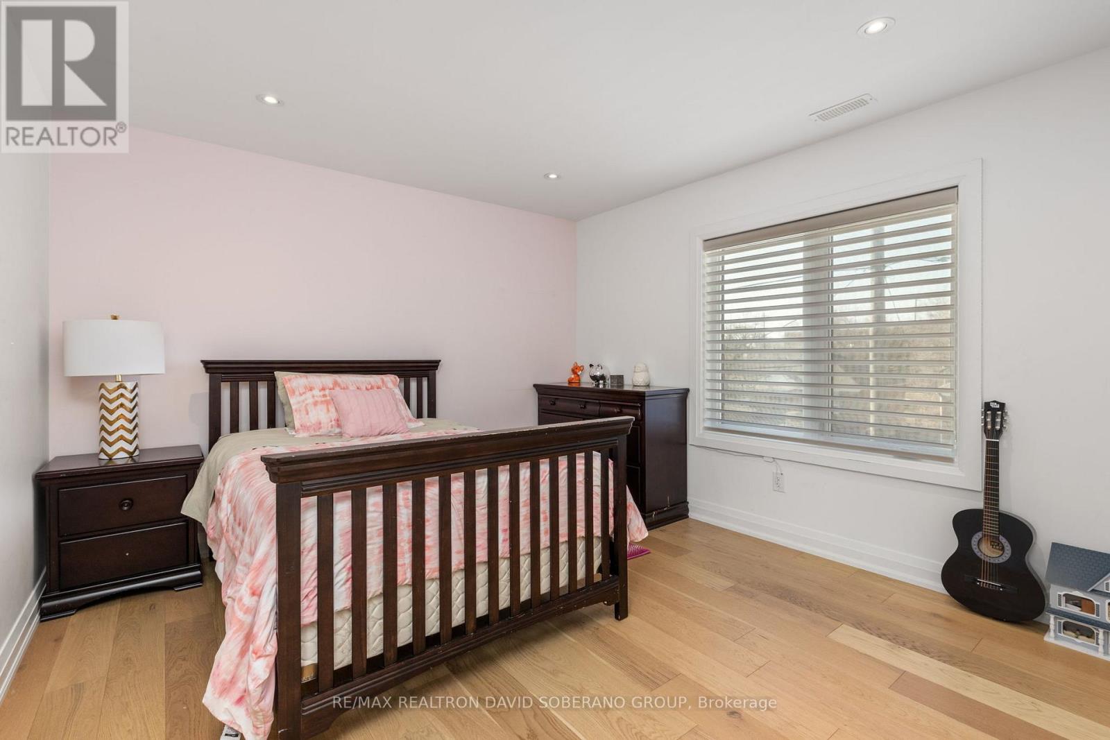 105 Winston Park Boulevard, Toronto, Ontario  M3K 1C4 - Photo 28 - W12989446