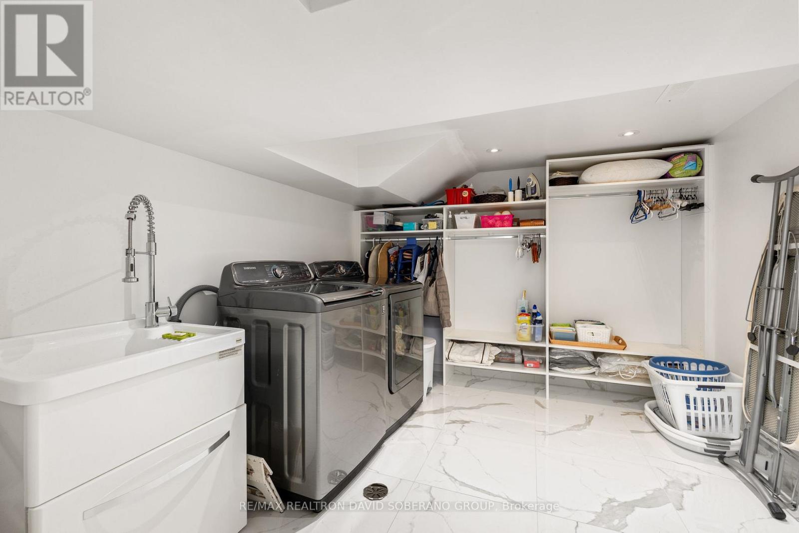 105 Winston Park Boulevard, Toronto, Ontario  M3K 1C4 - Photo 38 - W12989446