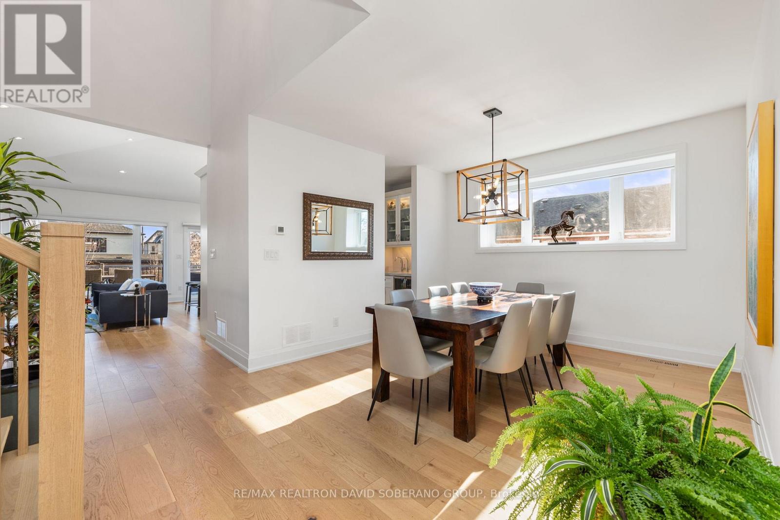 105 Winston Park Boulevard, Toronto, Ontario  M3K 1C4 - Photo 7 - W12989446