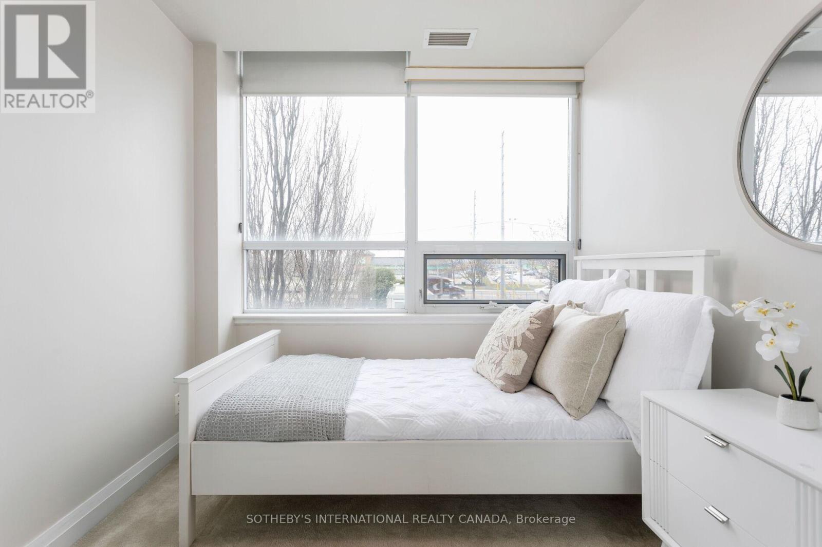 210 - 1055 Southdown Road, Mississauga, Ontario  L5J 0A3 - Photo 21 - W12989450