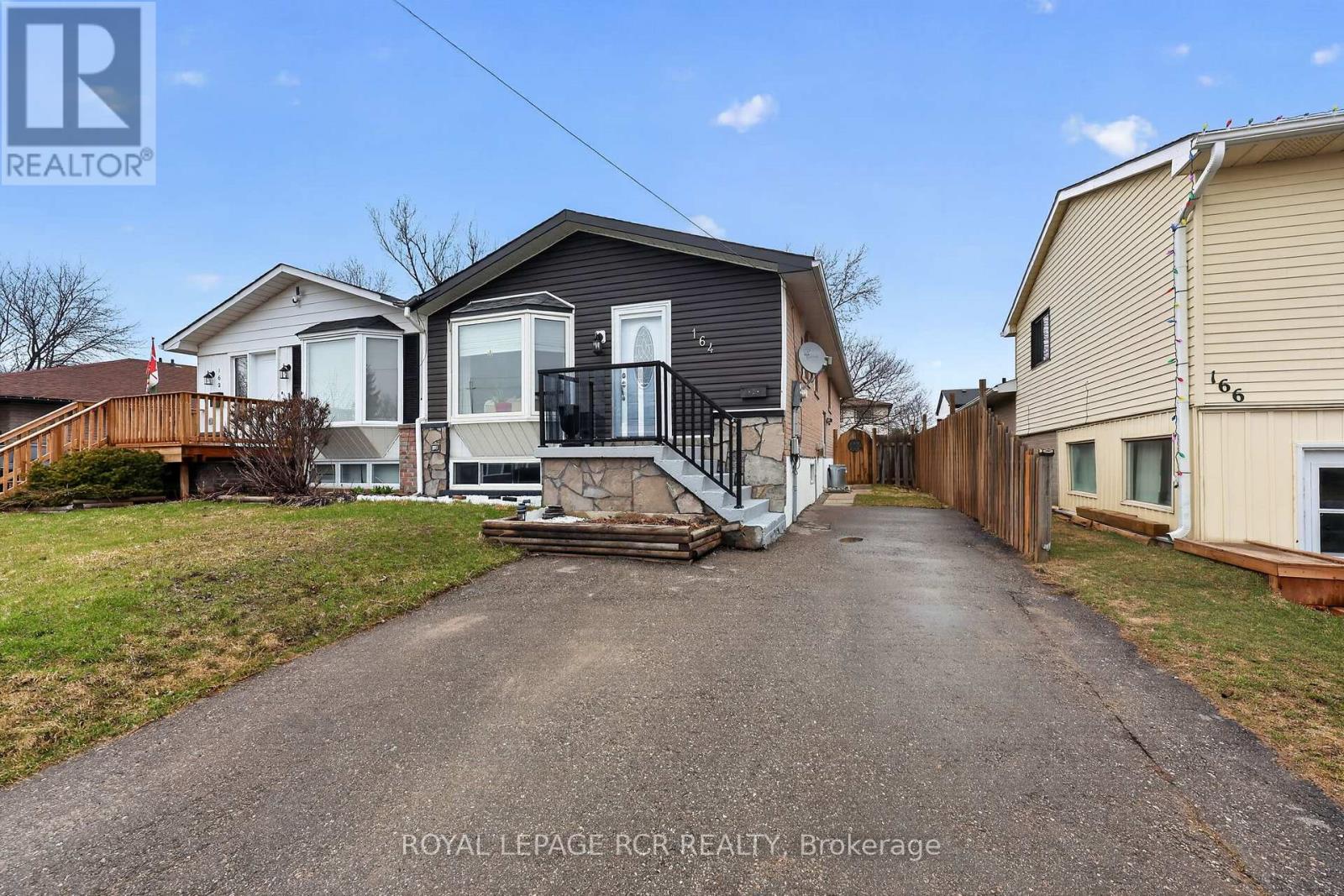 164 Burbank Crescent, Orangeville, Ontario  L9W 3H8 - Photo 2 - W12989460