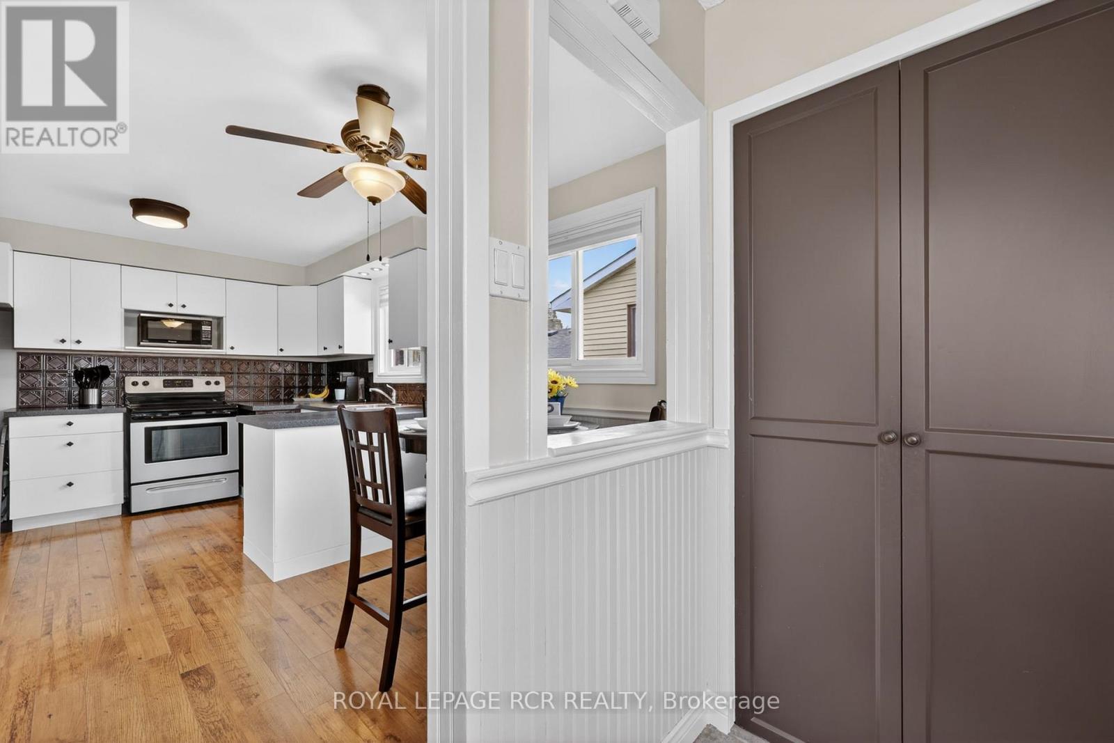 164 Burbank Crescent, Orangeville, Ontario  L9W 3H8 - Photo 6 - W12989460