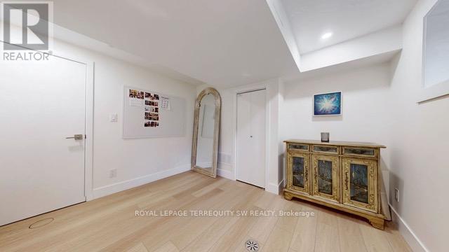 Lower - 3170 The Credit Woodlands, Mississauga, Ontario  L5C 2J4 - Photo 18 - W12989478