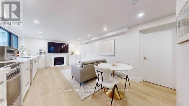 Lower - 3170 The Credit Woodlands, Mississauga, Ontario  L5C 2J4 - Photo 5 - W12989478