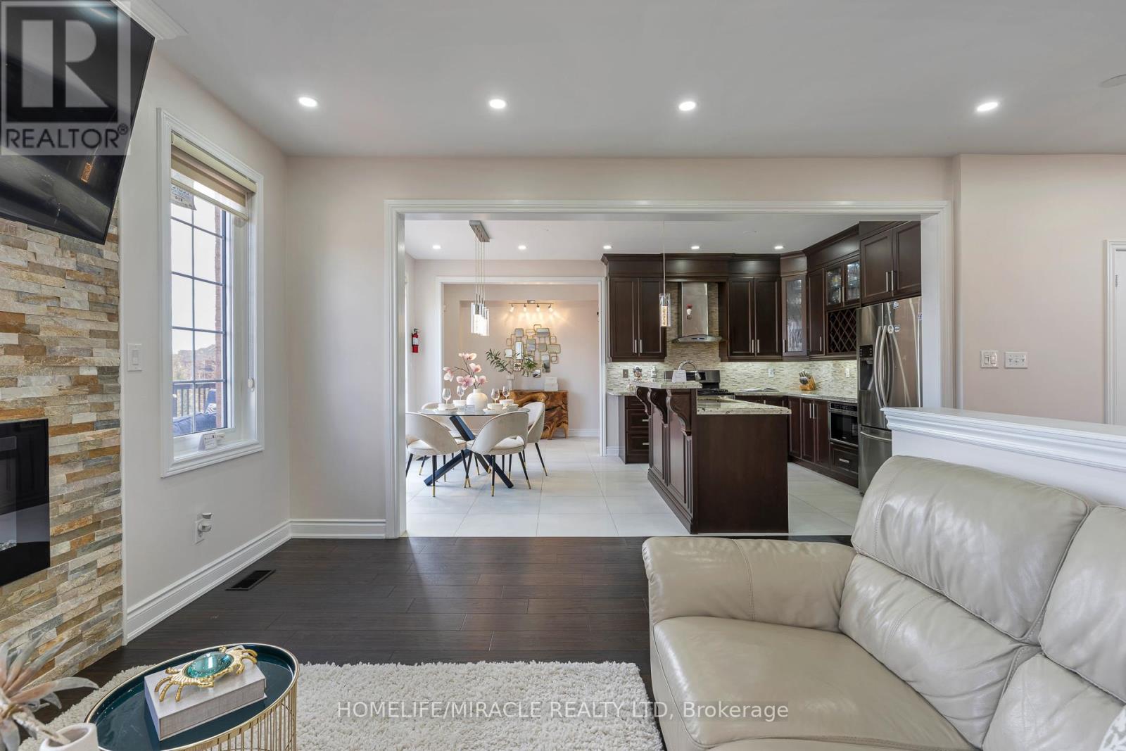 2343 Falling Green Drive, Oakville, Ontario  L6M 5A7 - Photo 17 - W12989480