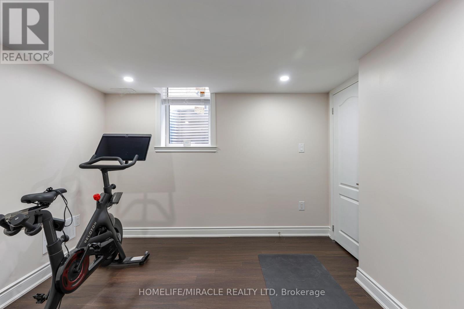 2343 Falling Green Drive, Oakville, Ontario  L6M 5A7 - Photo 37 - W12989480