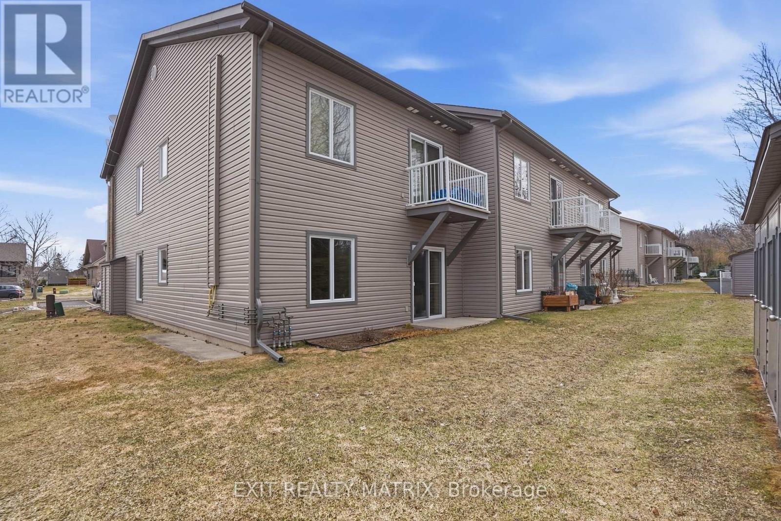 4 - 20 Valain Street, Alfred And Plantagenet, Ontario  K0B 1A0 - Photo 5 - X12826232