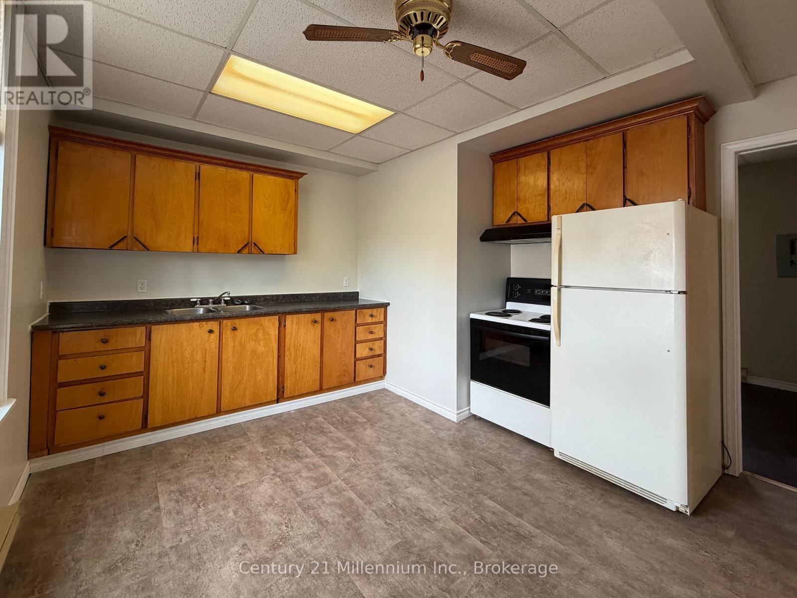 228 Palmerston Street, Saugeen Shores, Ontario  N0H 2L0 - Photo 18 - X12566472