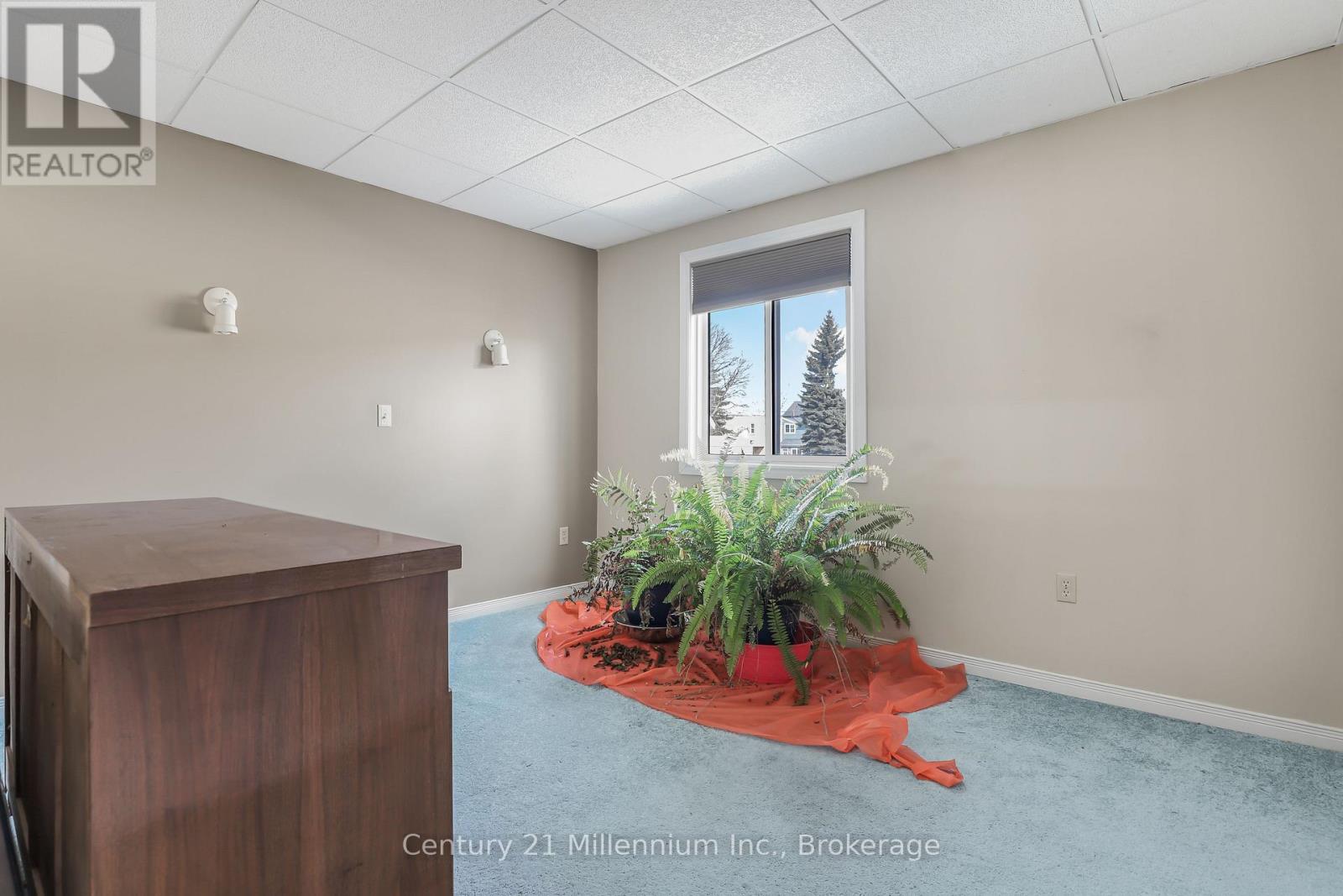 228 Palmerston Street, Saugeen Shores, Ontario  N0H 2L0 - Photo 41 - X12566472