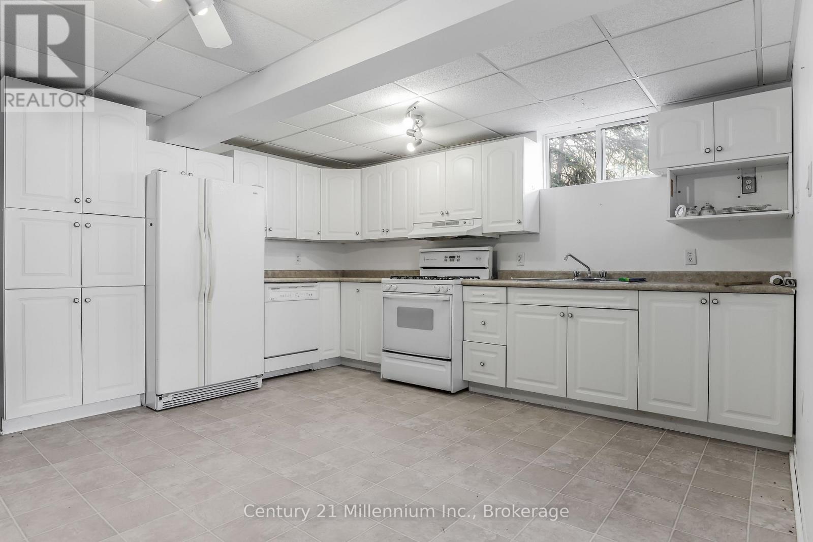 228 Palmerston Street, Saugeen Shores, Ontario  N0H 2L0 - Photo 47 - X12566472