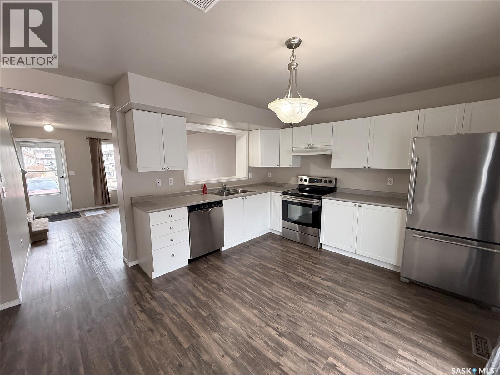 32 809 Kristjanson Road, Saskatoon, Saskatchewan  S7S 1M8 - Photo 7 - SK032702