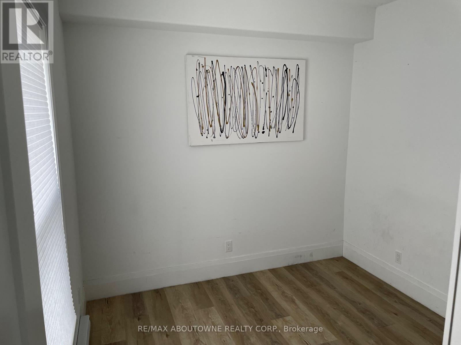 66 Wellington Street S, Hamilton, Ontario  L8N 2R1 - Photo 5 - X12989434