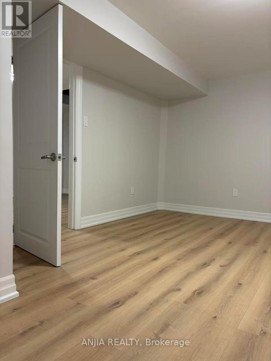 Basement - 5 Janna Court, Markham, Ontario  L3R 8Z3 - Photo 9 - N12989208