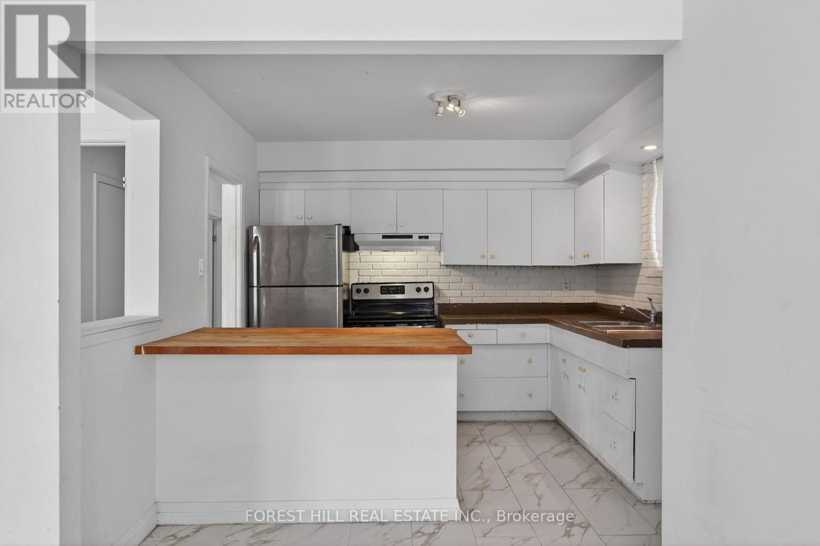 21 Caulfield Road, Toronto, Ontario  M9W 1X1 - Photo 10 - W12729948