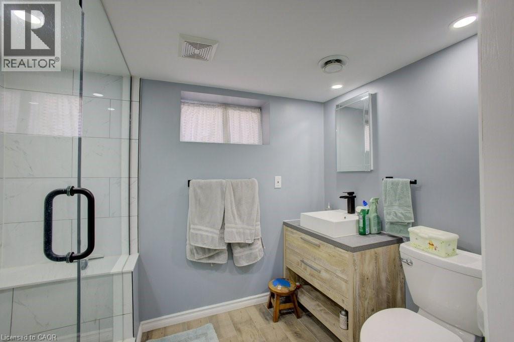 34 Barons Avenue S, Hamilton, Ontario  L8K 2Y2 - Photo 2 - 40817133