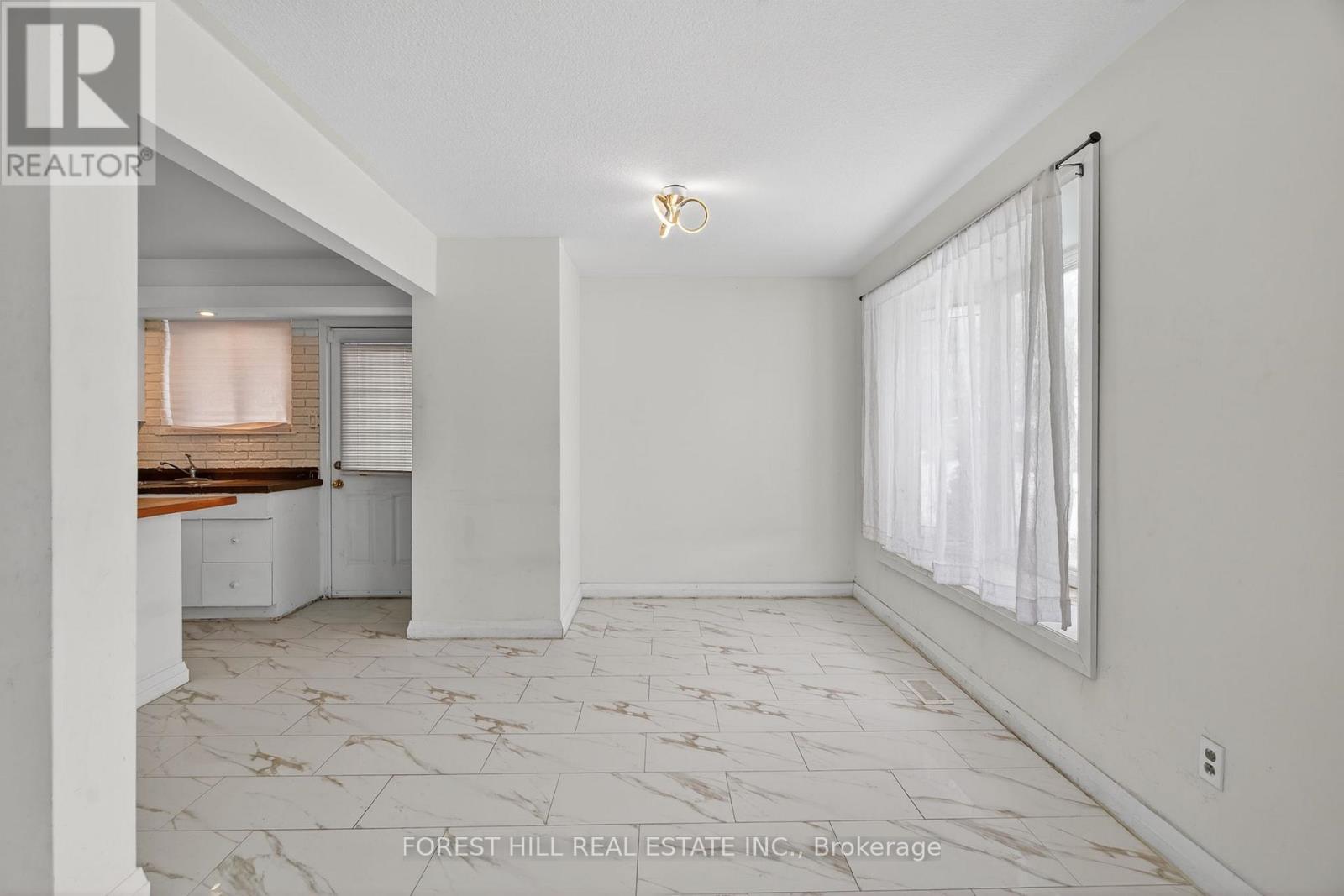 21 Caulfield Road, Toronto, Ontario  M9W 1X1 - Photo 8 - W12729948