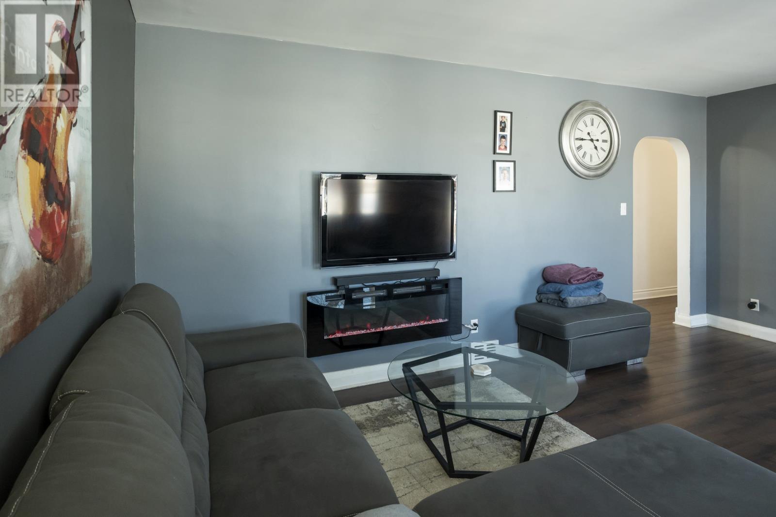 2146 Begin St E, Thunder Bay, Ontario  P7E 5L6 - Photo 3 - TB2600519