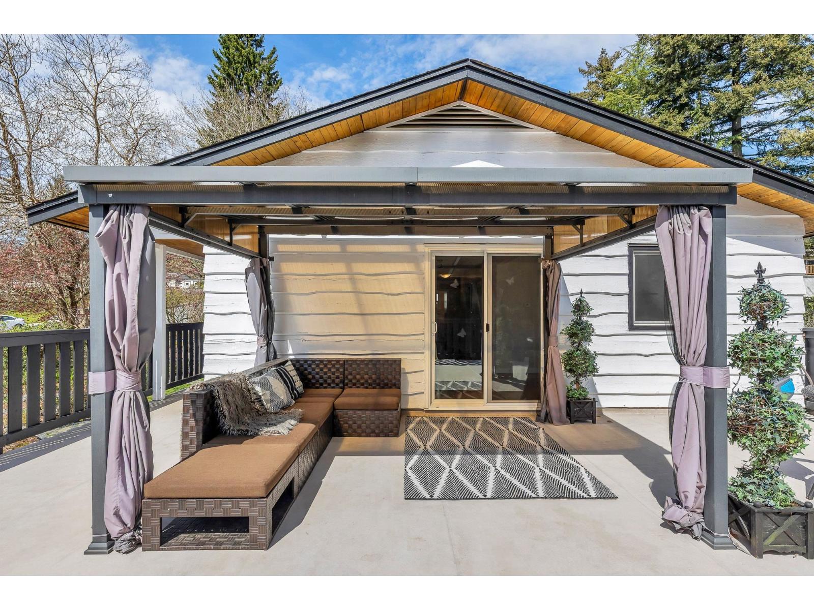 7958 Taulbut Street, Mission, British Columbia  V2V 3W7 - Photo 31 - R3108577