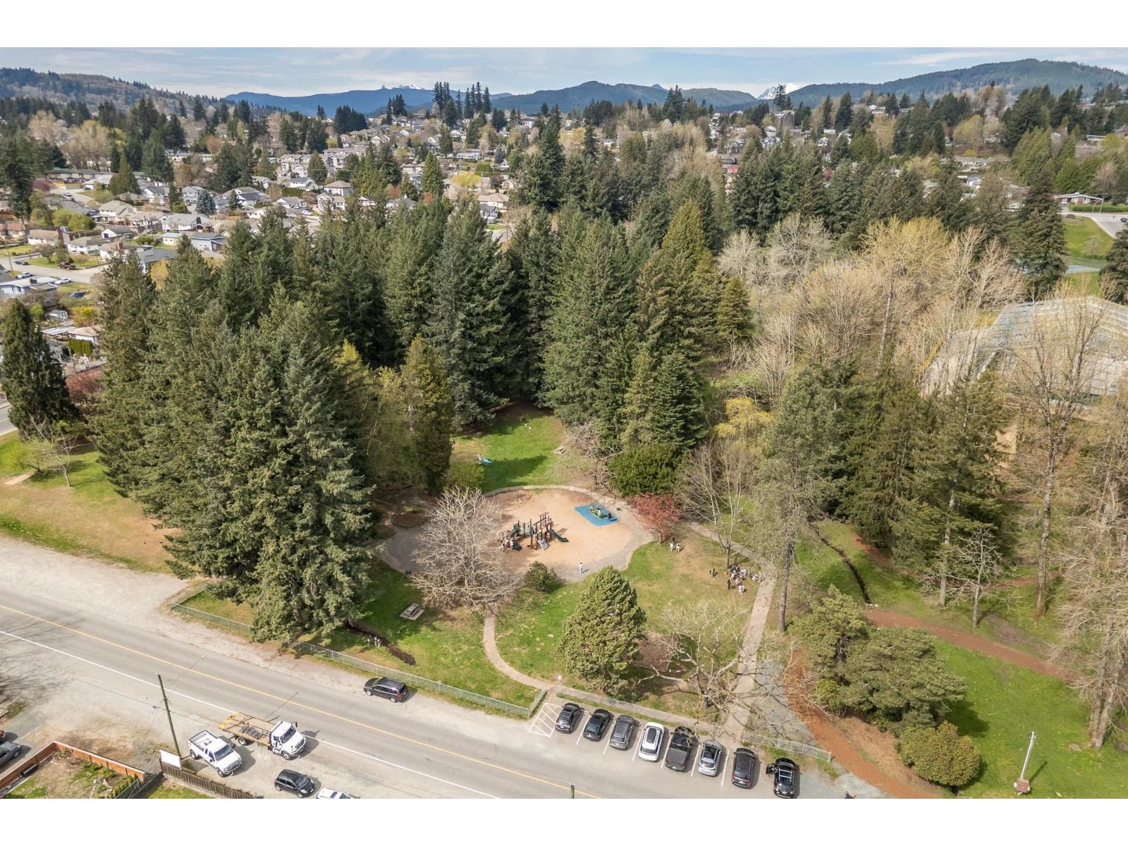 7958 Taulbut Street, Mission, British Columbia  V2V 3W7 - Photo 40 - R3108577