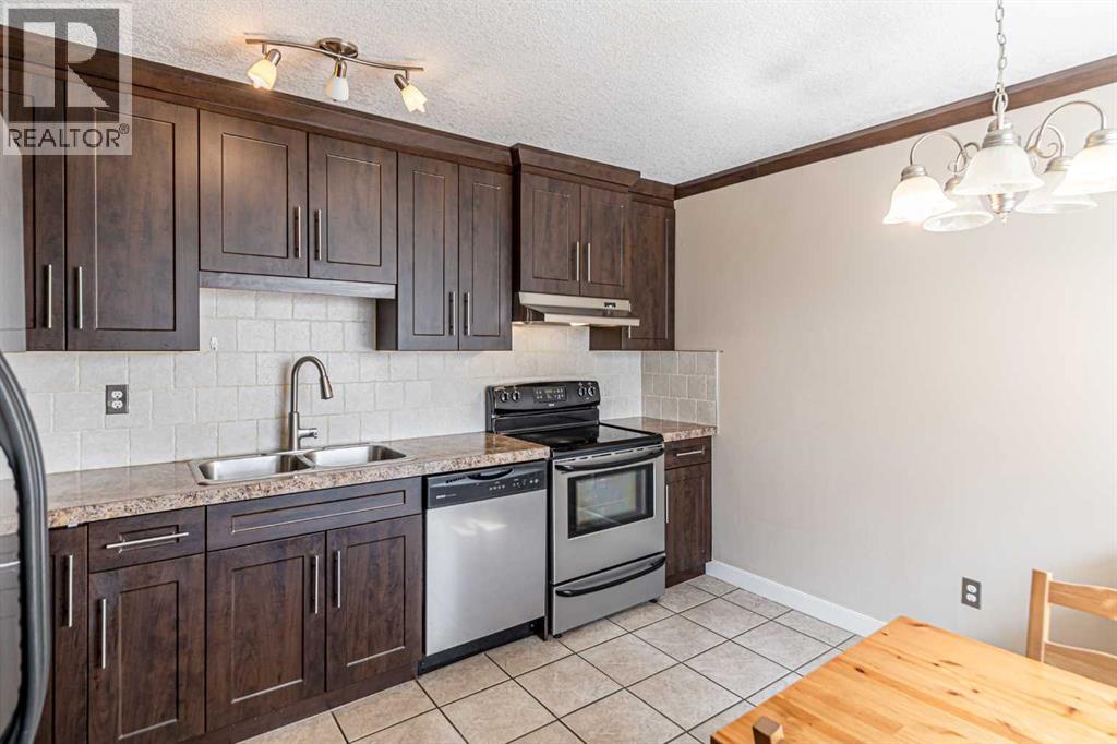 77, 5103 35 Avenue SW, Calgary, Alberta  T3E 6L9 - Photo 5 - A2299281