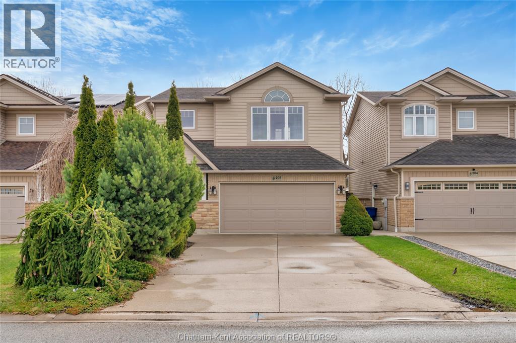 MLS# 26006919: 208 HUDSON DRIVE, Chatham, Canada