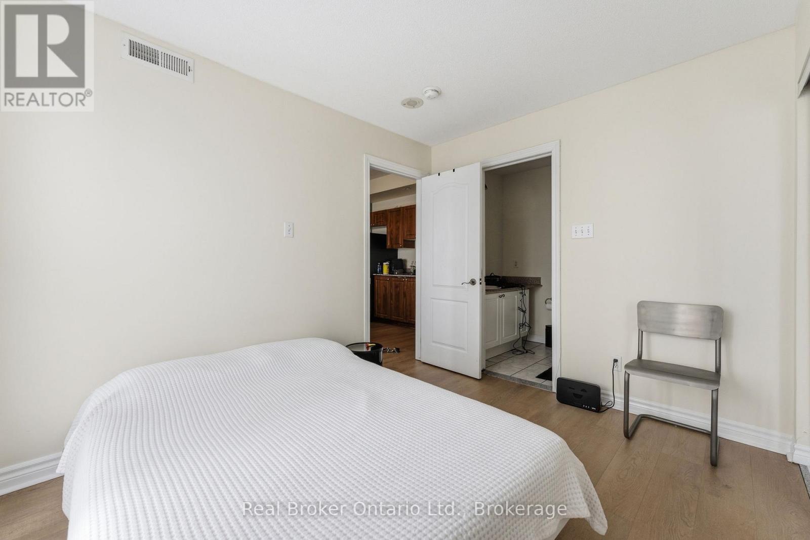 1204 - 135 James Street S, Hamilton, Ontario  L8P 2Z6 - Photo 12 - X12989682