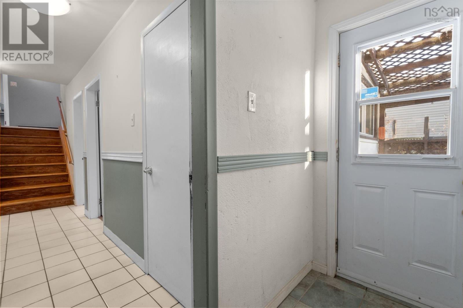 7082 Murdoch Avenue, Halifax, Nova Scotia  B3L 2G7 - Photo 31 - 202603044