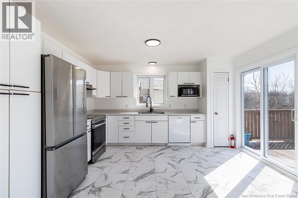 34 Rennick Road, Moncton, New Brunswick  E1G 2G8 - Photo 11 - NB136128