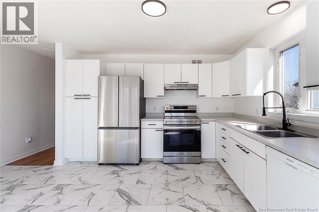 34 Rennick Road, Moncton, New Brunswick  E1G 2G8 - Photo 12 - NB136128