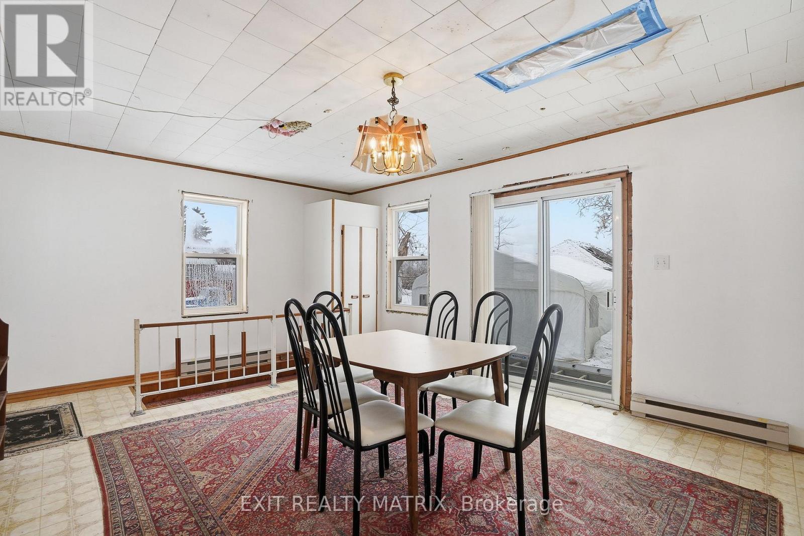 21888 Laggan-Glenelg Road, North Glengarry, Ontario K0B 1E0 - Photo 18 - X12885830