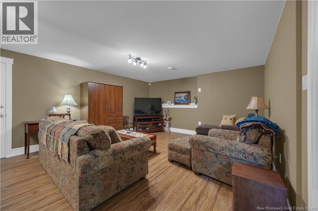 735 Hillcrest Road, Saint John, New Brunswick  E2N 2B6 - Photo 23 - NB137026