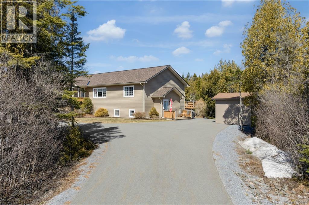 735 Hillcrest Road, Saint John, New Brunswick  E2N 2B6 - Photo 37 - NB137029