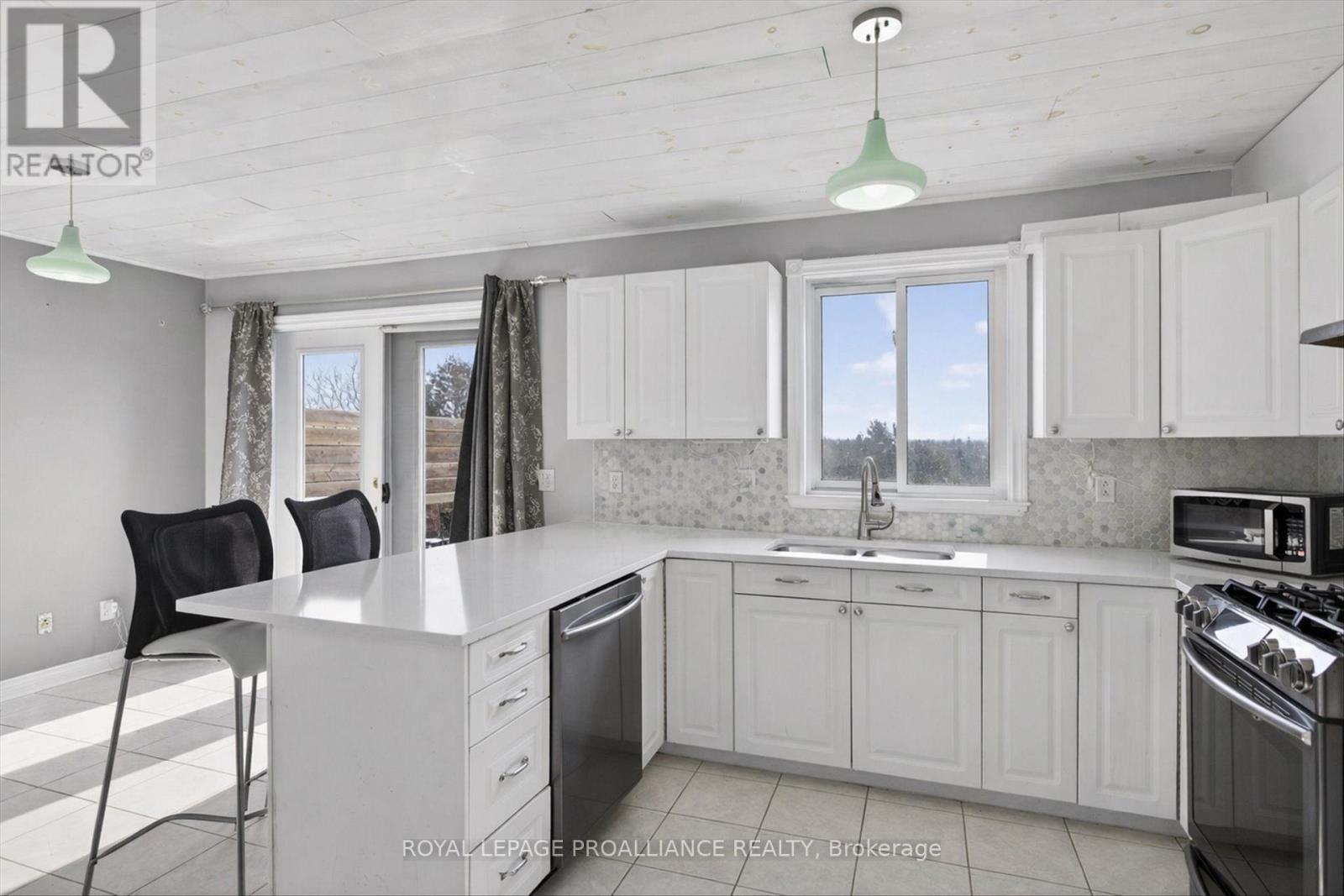 1539 Cherryhill Road, Peterborough, Ontario  K9K 1A7 - Photo 13 - X12989544