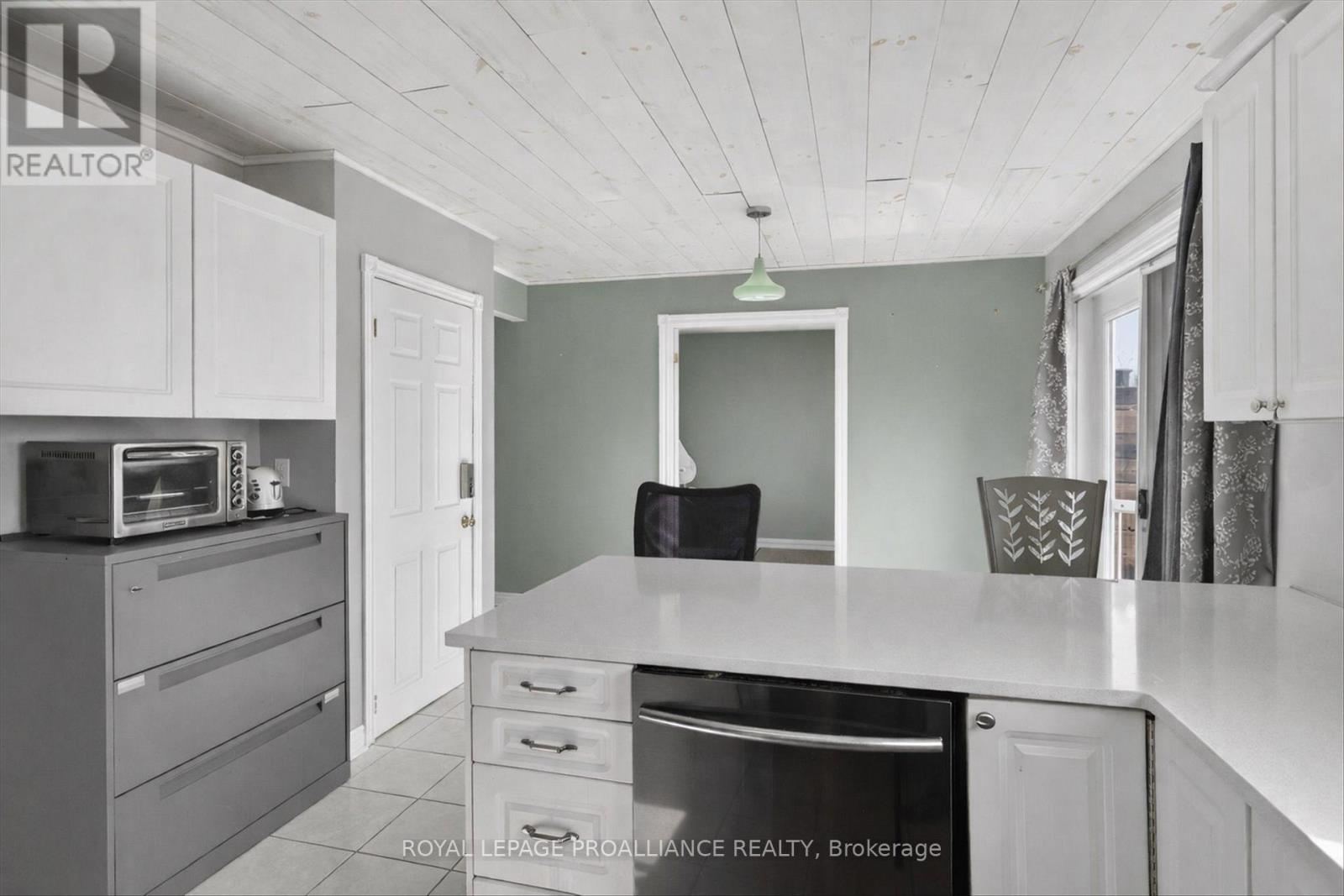 1539 Cherryhill Road, Peterborough, Ontario  K9K 1A7 - Photo 16 - X12989544