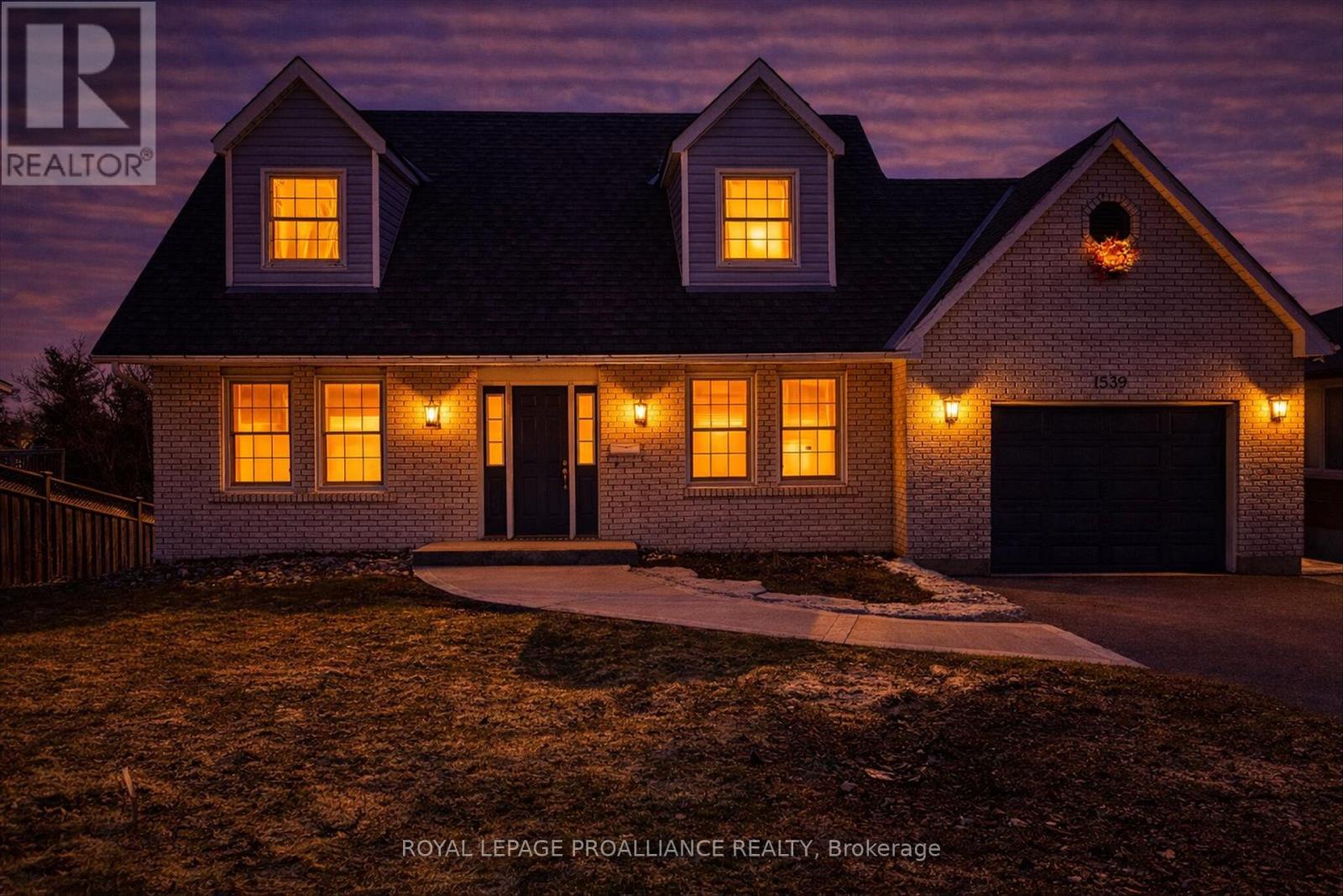 1539 Cherryhill Road, Peterborough, Ontario  K9K 1A7 - Photo 2 - X12989544